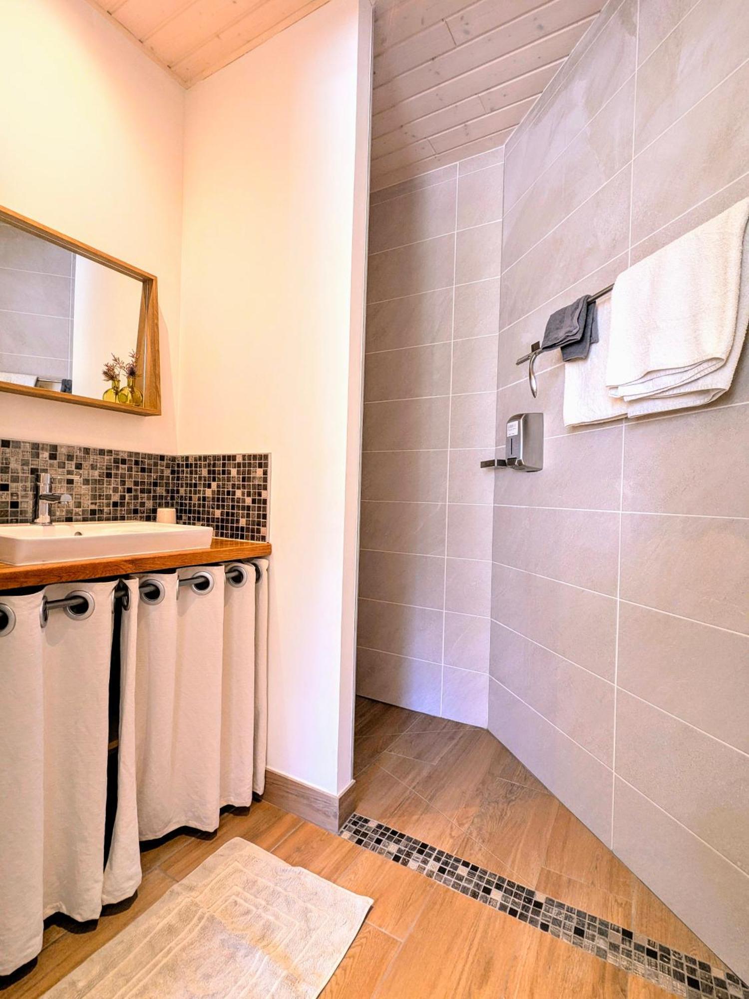 Villa Font Vive - Chambres D'Hotes Eco-Labellisees Avec Cuisine - Confort, Calme Et Vue Exceptionnels ! Grospierres Dış mekan fotoğraf